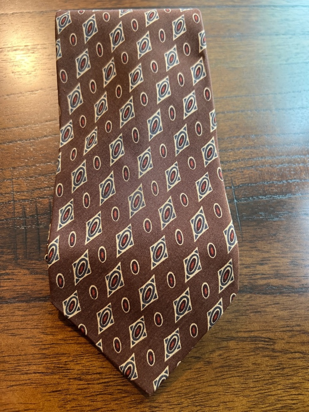 Vintage Joseph Abboud Brown Geometric Pattern 100% Silk Tie